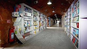 Ankara’nın Çöplerin Çıkan Kitaplardan, 20 Bin Kitaplık Dev Bir Kütüphane Oldu