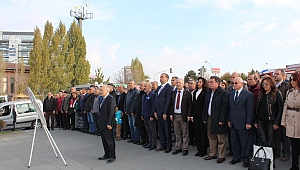 Sanayiciler Ostim Meydanı'nda Atatürk'ü Andı