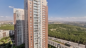 Oran’da 4+1 lüks eşyalı doğa manzaralı konut