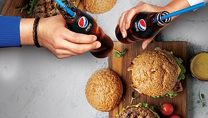Pepsi’nin ödüllü cam şişesi Ankaralı tüketicilerle buluştu