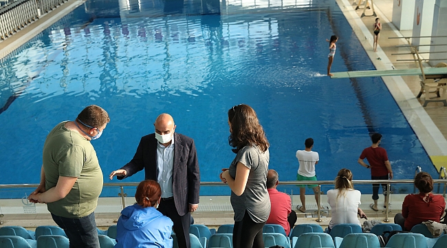 Keçiören’deki olimpik havuzda geleceğin şampiyonları yetişiyor