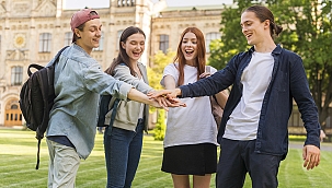 Problemden kaçmak isteyen kişi gündüz düşlerine başvuruyor