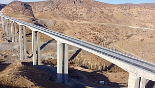 Eğiste Hadimi Viyadüğü açıldı