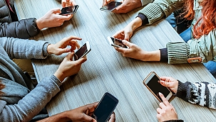Değişen normlar insanları teknoloji odaklı yaşantıya sürüklüyor
