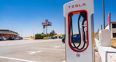 EPDK'dan 119 lisans! Aralarında Tesla da var