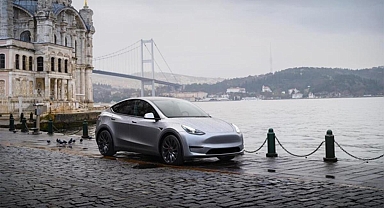Tesla gelince galericiler fiyatları indirdi
