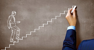 Şirketler, üst düzey profesyonelleri çok yönlü yetenekler arasından seçiyor