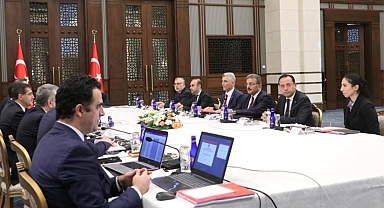 Ekonomi Koordinasyon Kurulu toplandı... Cumhurbaşkanı Yardımcısı Yılmaz ve Bakan Şimşek'ten önemli açıklamalar