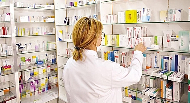 Eczacılar ilaç fiyatları için ‘yeni model’ çağrısı yaptı
