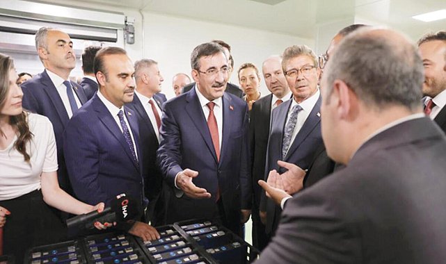 Ankara'da pil hücresi fabrikası açıldı