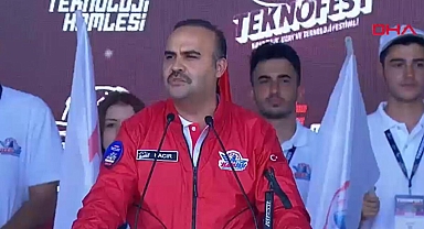 Bakan Kacır: 20 yıla yüz yıllık projeleri sığdırma çabasında olduk