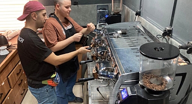 Ankara’da barista eğitimi alan 100 kişi daha kahve sektöründe istihdam edildi 
