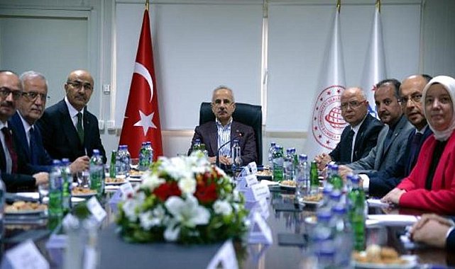 Bakan Uraloğlu'ndan Ankara-Bursa hızlı tren hattı şantiyesinde inceleme