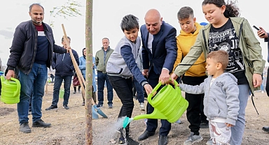 Milli ağaçlandırma günü'nde fidanlar toprakla buluşturuldu