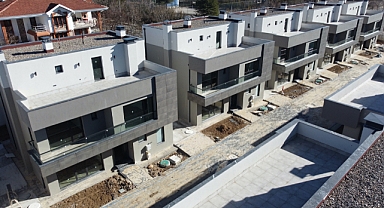 Beytepe'de site içerisinde 400 m2 kullanımlı 5+1 süper lüks villalar 