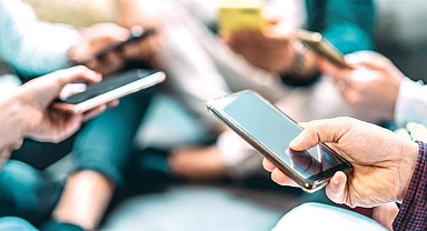 En çok cep telefonu fiyatı kıyaslandı