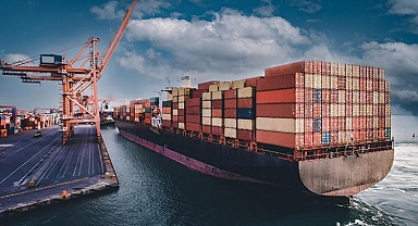 Dış ticaret açığı geriledi