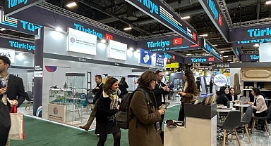 KAAN’ın da stratejik malzemesi olan Türk kompoziti Paris’te büyük ilgi gördü