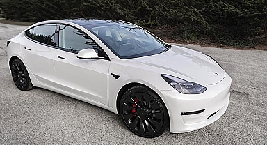 En ucuz Tesla, Türkiye'de satışa çıktı