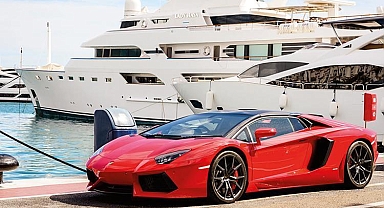 Elektrikli Ferrari’nin fiyatı dudak uçuklattı