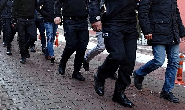 Ankara’da zengin iş adamlarını dolandıran çeteye operasyon