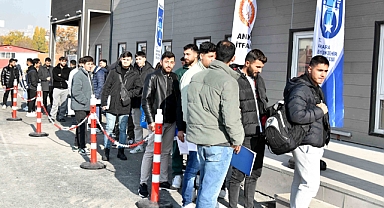 Ankara itfaiyesinin 300 itfaiye memuru alımına yoğun ilgi