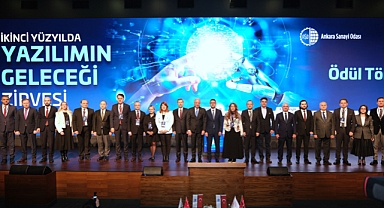 Yazılım sektörü stratejik sektör ilan edilip yol haritası oluşturulmalı