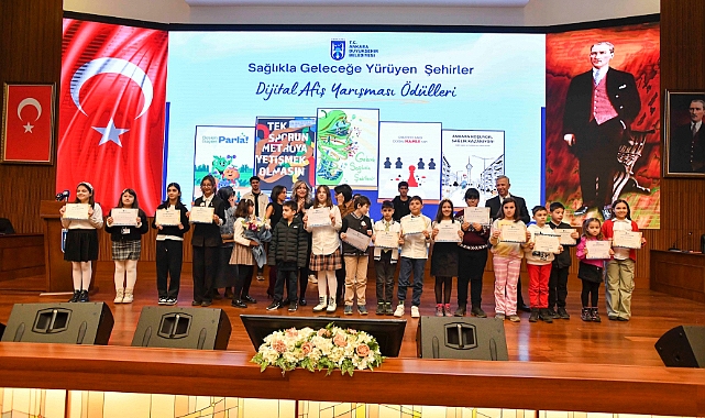 Ankara'da sağlıkla geleceğe yürüyenler paneli