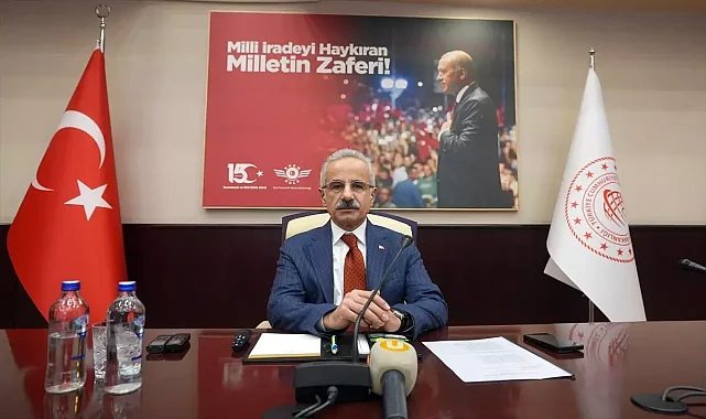 Bakan Uraloğlu, bölge liman başkanlarıyla bir araya geldi