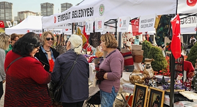 Etimesgut’ta kadın emeği pazarı yoğun ilgi gördü