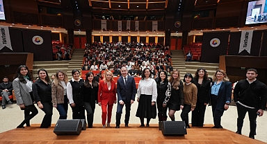 TürkTraktör genç kadınları teknoloji dünyasıyla buluşturdu