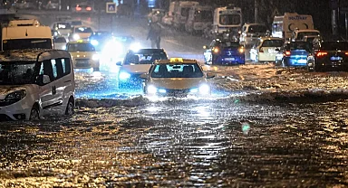Başkentte Sağanak, Mamak'ta İki Daireyi Su Bastı