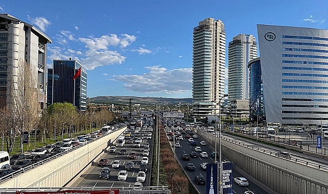 Nisan ayında Ankara'da 14 bine yakın araç trafiğe çıktı