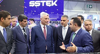 Bakan Bolat, IDEF'te Türkiye’nin savunma sanayi gücüne ortak oldu