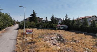 Ahlatlıbel'de 4 villalık toplam 1.320 m2 arsa satışa sunuldu