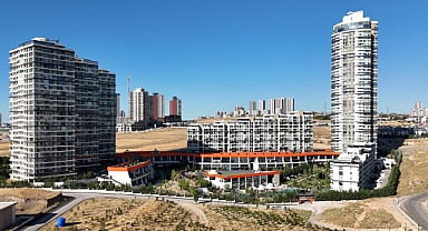 İncek Prestij sitesinde oturan vatandaşlar evlerinde mahsur kaldı