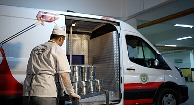 Etimesgut Belediyesi aşevi her gün binlerce aileye yemek servisi yapıyor