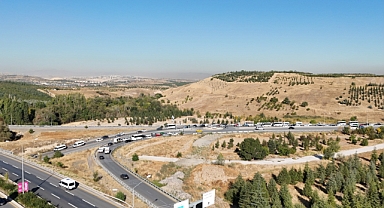 Sakıp Sabancı Bulvarı'ndaki bağlantı noktası kazalara davetiye çıkarıyor