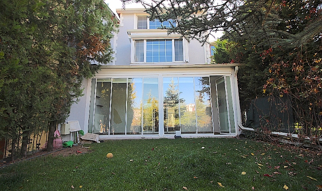 Çayyolu'nda site içerisinde masrafsız villa takasa açık şekilde satışa sunuldu