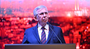 Mansur Yavaş'tan trafik eleştirilerine yanıt: 'Yapay zekaya sorun gerçeği göreceksiniz'