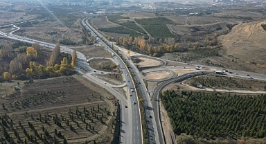 Sabancı bulvarı kavşağı yonca tipi düzenlemeyle yeniden hizmete açıldı