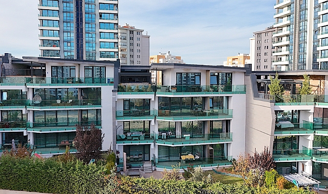 Yaşamkent Akay Neris sitesinde yatay bloklarda satılık 5 odalı teras dubleks