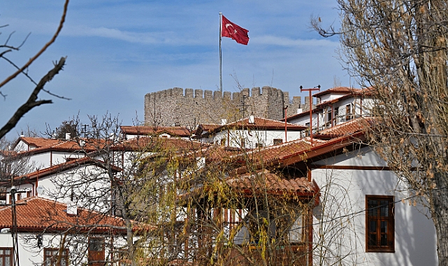 Ankara Kalesi'ndeki yapılar aslına uygun olarak yenilendi