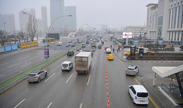 Ankamall AVM önü trafiğe kapatıldı