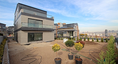 Çayyolu park caddesinde yakın site içerisinde satılık natamam villa