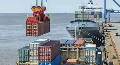 Ocak'ta dış ticaret açığı 8,4 milyar dolara yükseldi