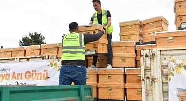 Ankara'da üreticiye 5 bin arı kovanı desteği yapıldı