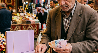 Bayramın simgesi lüks oldu: İkramiye ile sadece 3 kilo alınıyor
