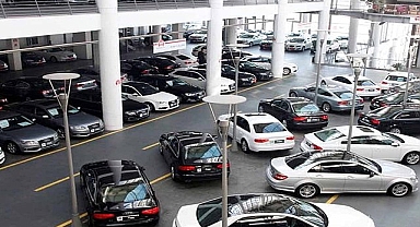 İkinci el otomobil piyasasında reel fiyatlar düşüyor