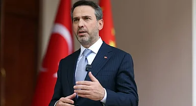 Türkiye'den KKTC'ye dev enerji hattı! Bakan Bayraktar 97 km'lik doğal gaz hattı için tarih verdi